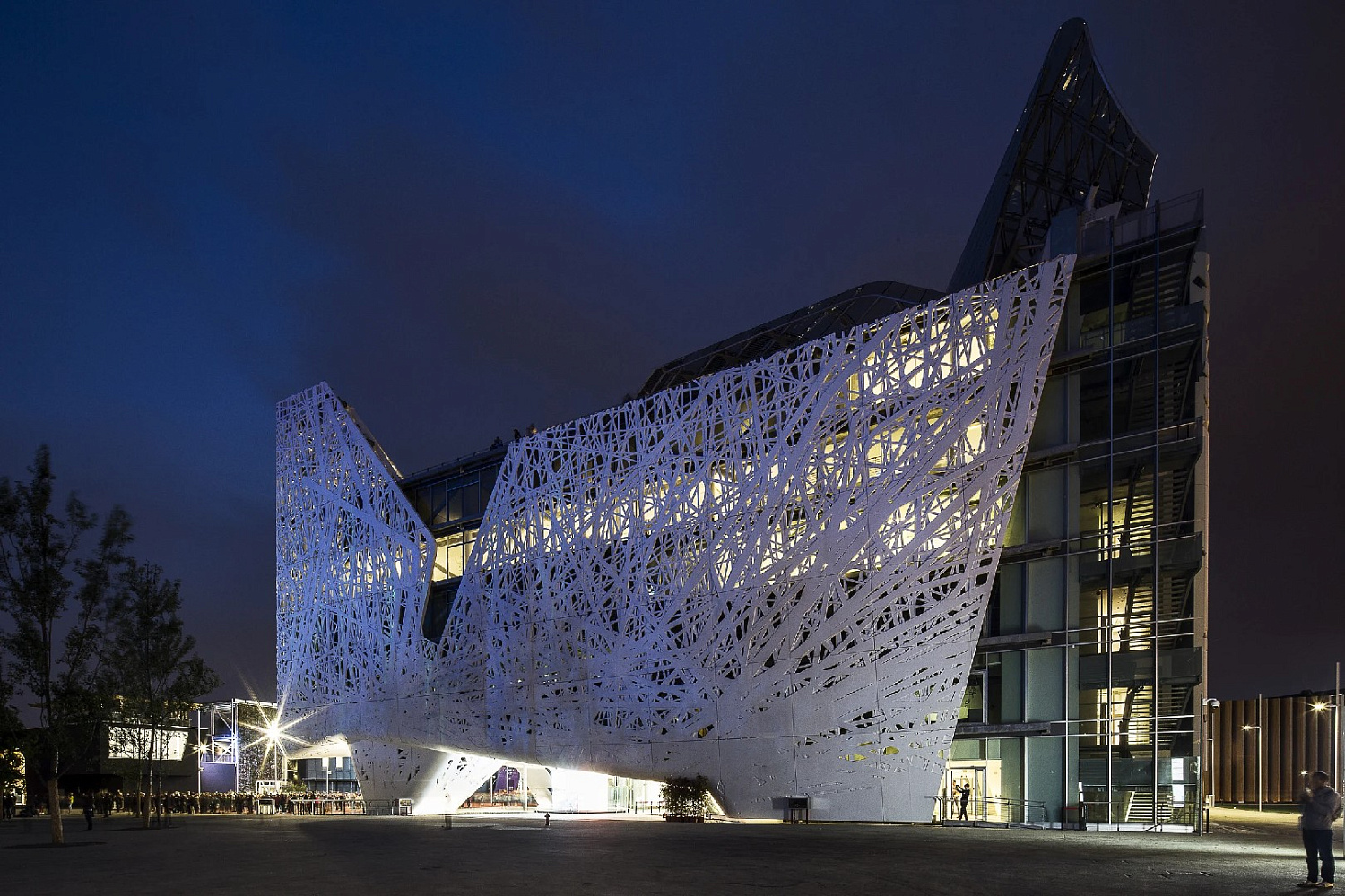 Итальянский павильон Palazzo Italia