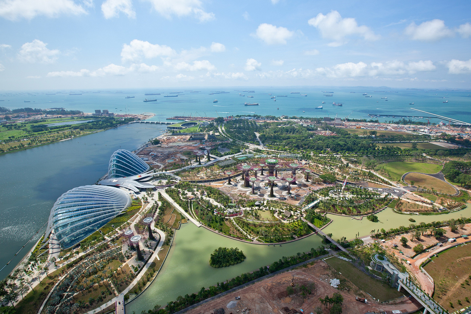 Gardens by the Bay: футуристический сад в Сингапуре, где природа встретилась с технологиями
