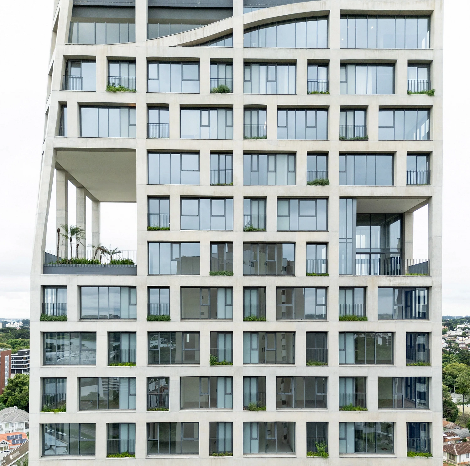 Бетонный экзоскелет окутывает небоскрёб в Бразилии от Triptyque и Architects Office